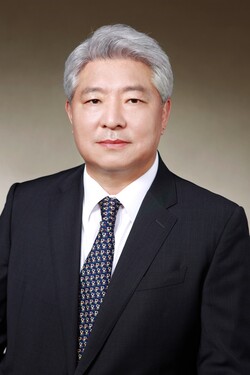 국민권익위원회의 김홍일 위원장