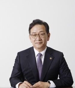 석동현자유통일당 총괄선대위원장